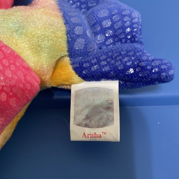 TY Beanie Baby, 2000 Retired NWT, ARUBA the Fish Plush - Picture 2 of 3